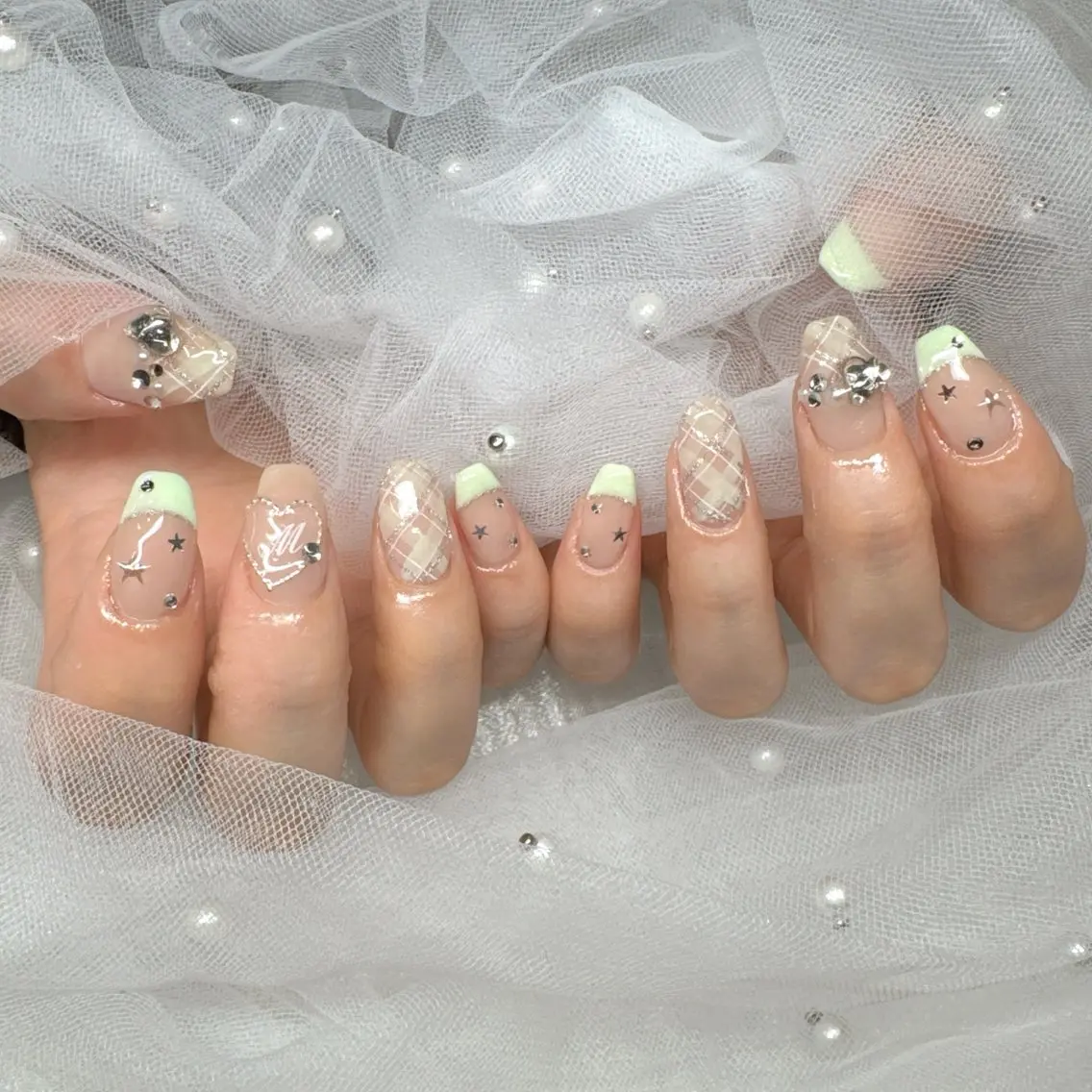 ネイル ハンドネイル ☁️BLITZ 🎀笠原雪音🎀のネイルデザイン