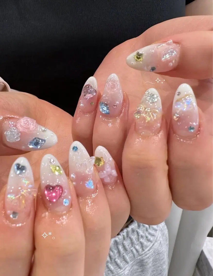 ネイル ハンドネイル BERA NAILSのネイルデザイン