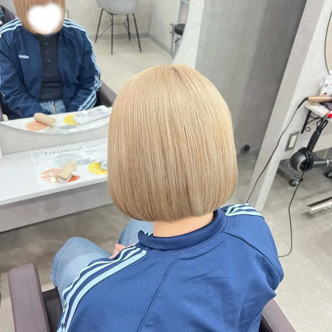 ショート ヘアカラー トリートメント 山崎 まな🦋🫧のヘアスタイル