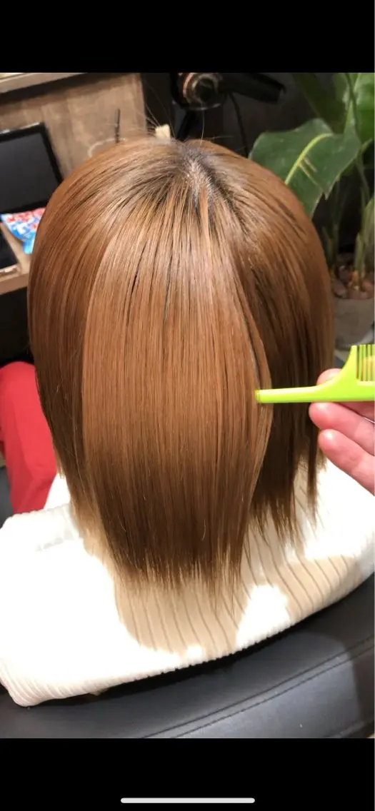 ミディアム カット 縮毛矯正 【髪質改善】 【酸性ストレート】のヘアスタイル