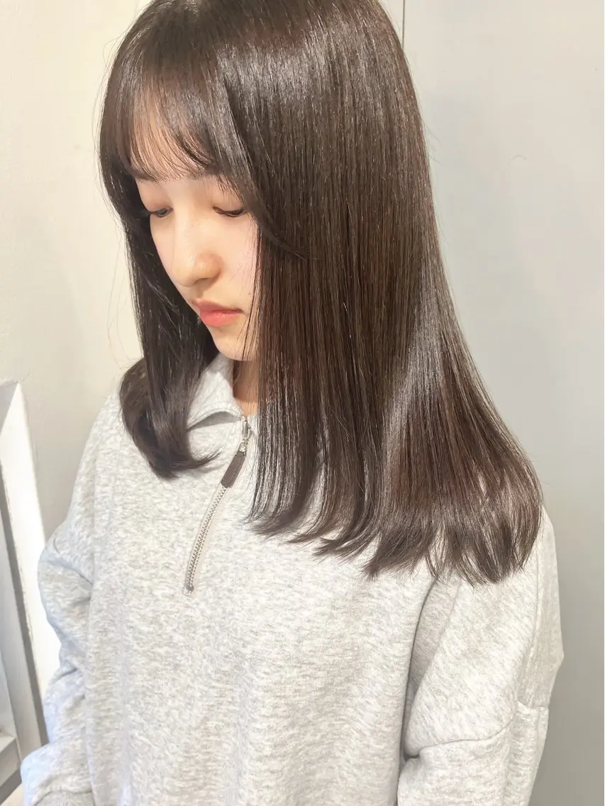 セミロング カラー ヘアアレンジ グレージュ カット ヘアカラー トリートメント 学割有り/清楚/韓国 風/レイヤー/拓朗のヘアスタイル