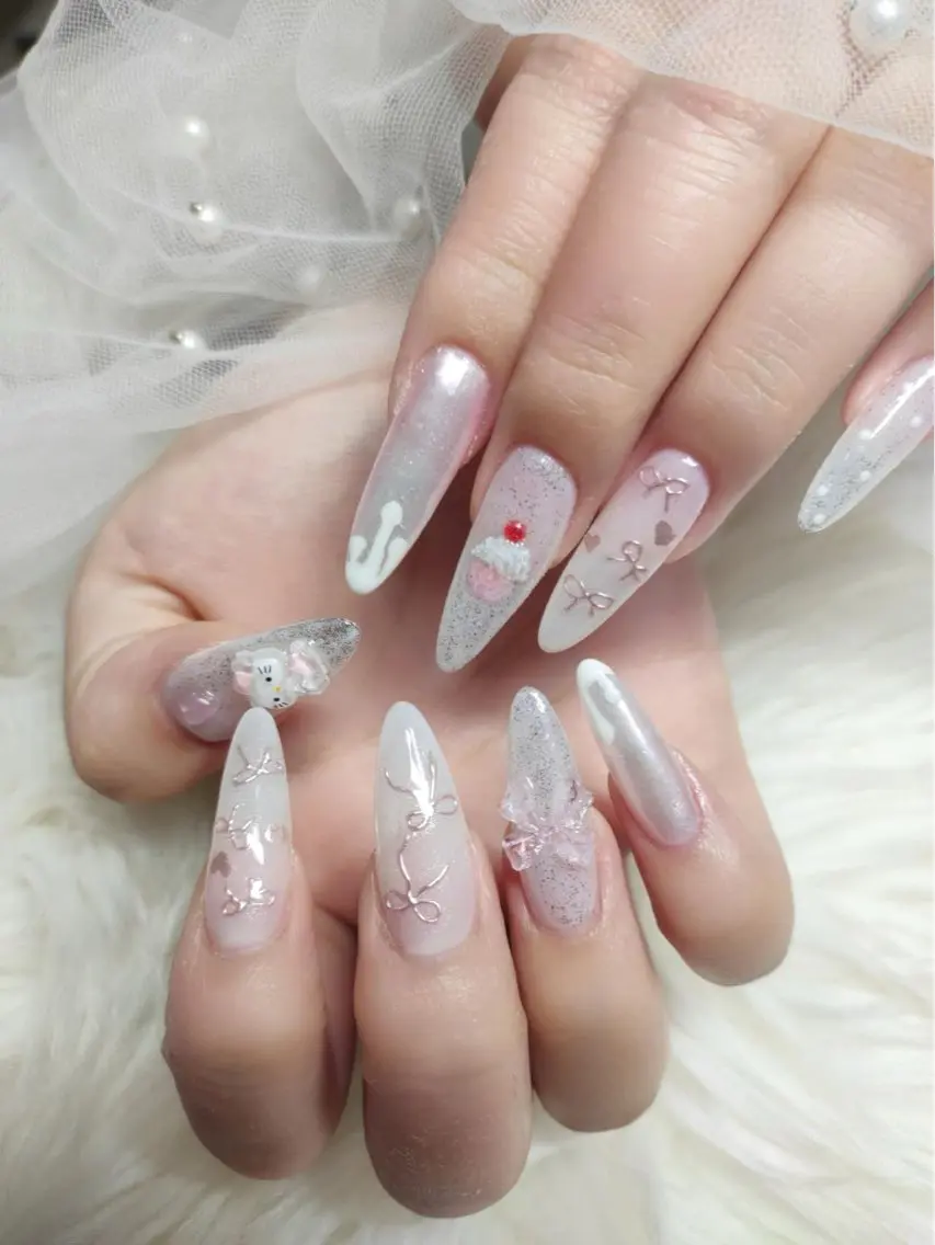 ネイル ハンドネイル ＆ME アンドミーのネイルデザイン