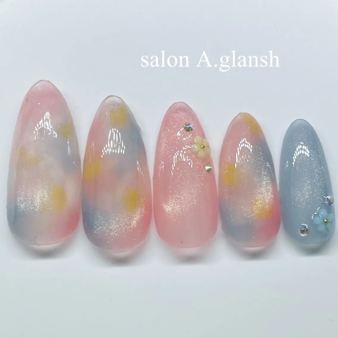 ネイル ハンドネイル 肌質改善salon♪ 効果がわかる♪南森町のエステ・リラクイメージ