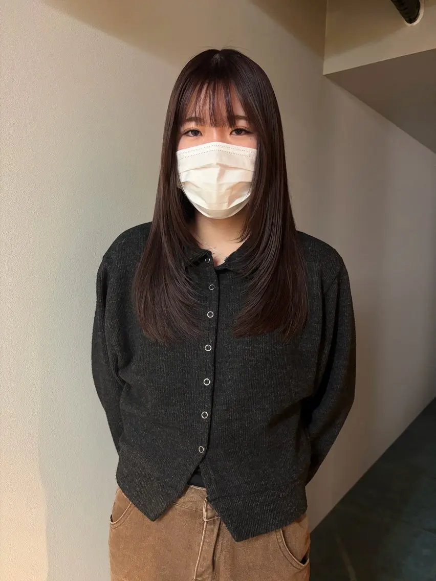 ロング レイヤーカット 小顔カット カット ヘアカラー 三浦 ふたばのヘアスタイル