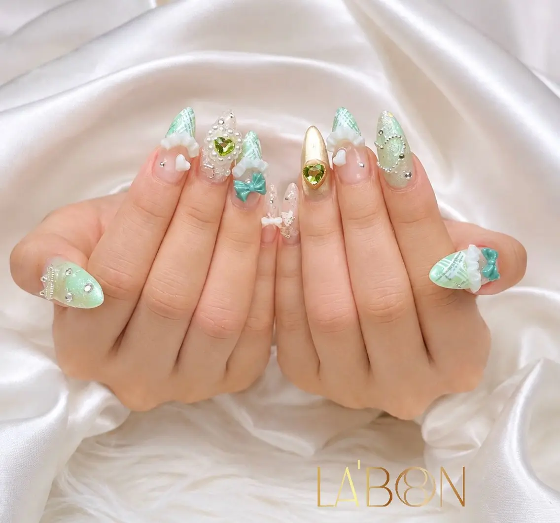 ネイル ロングネイル スカルプネイル Labon Nails Artのネイルデザイン