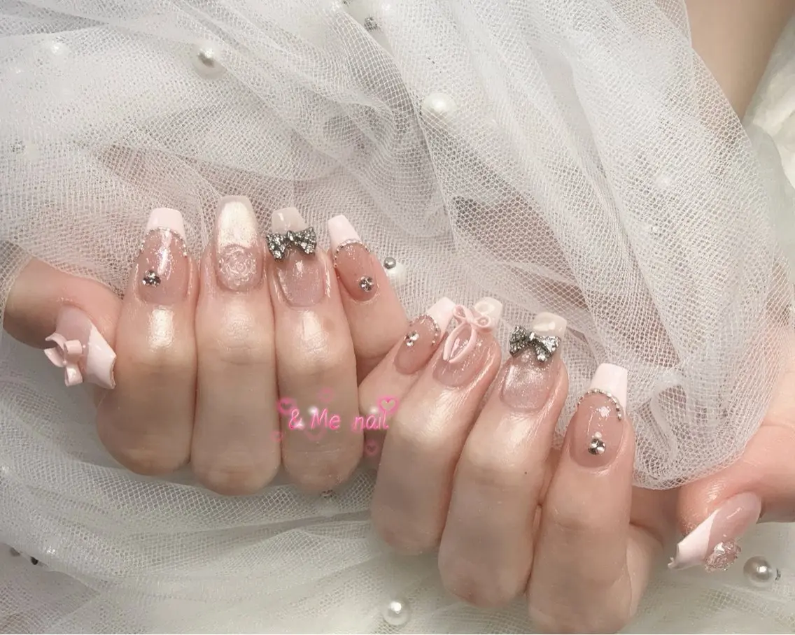 ネイル ハンドネイル &ME タカのネイルデザイン
