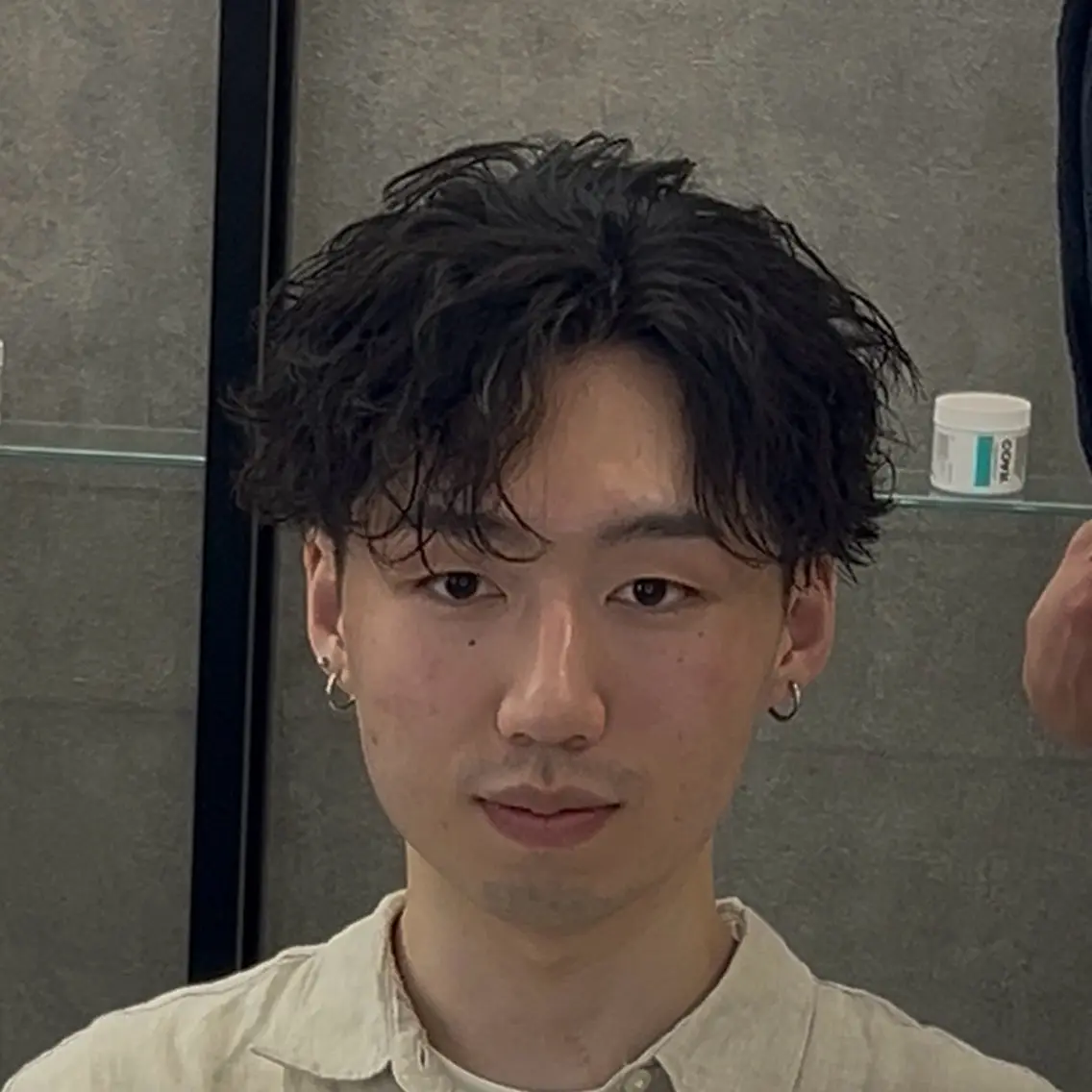 ショート ヘアアレンジ メンズ フェザーパーマ メンズパーマ カット パーマ 【札幌メンズ特化】 🔥RIKU🔥のヘアスタイル