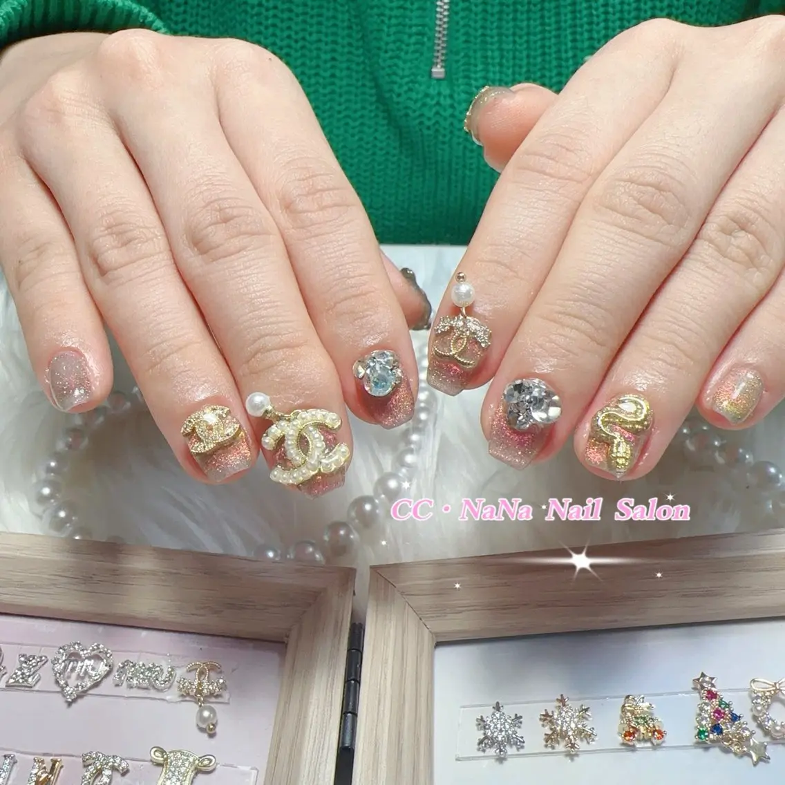 ネイル チークネイル フラッシュネイル ハート キラキラネイル 韓国ネイル ハンドネイル 💎CC・NaNa 韓国風ネイル🌙Cのネイルデザイン