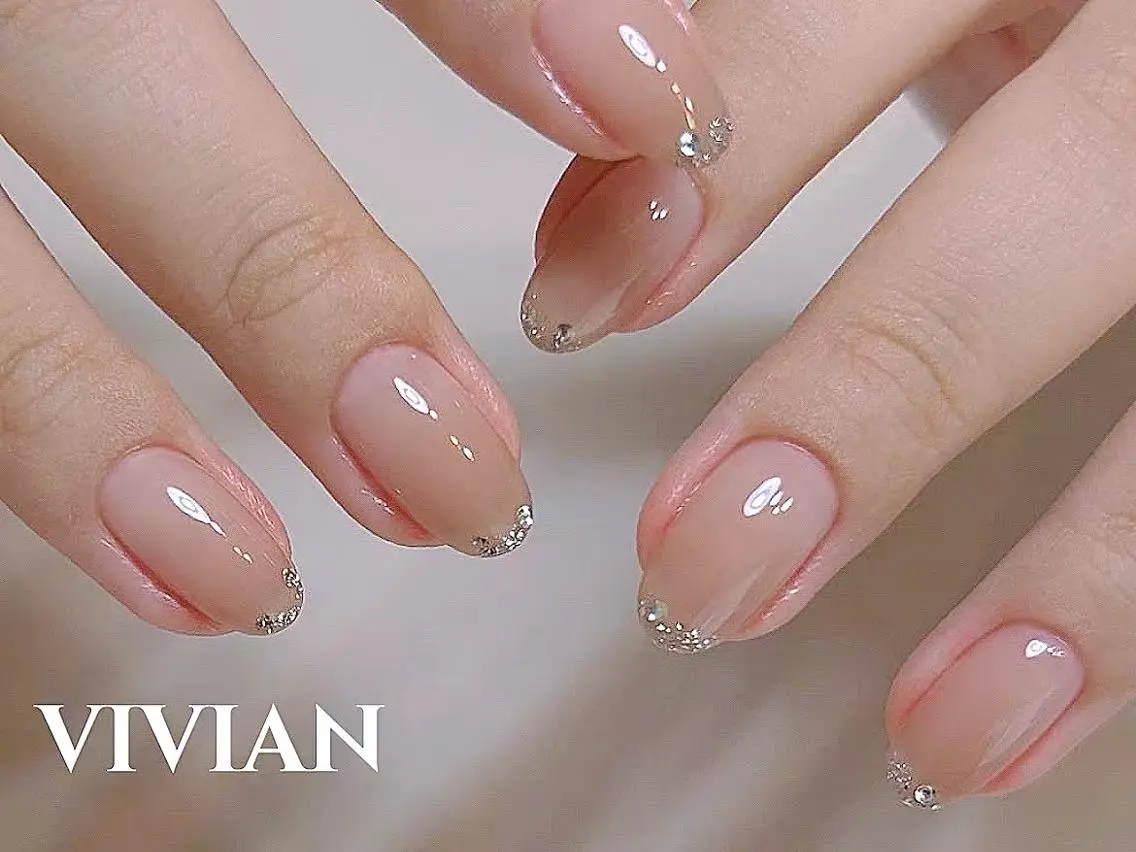 ネイル VIVIAN リサのネイルデザイン
