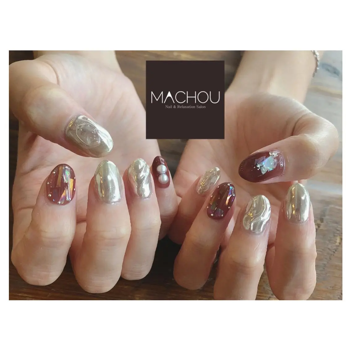 ネイル アートネイル ミラーネイル ニュアンスネイル tomomi MACHOUのネイルデザイン