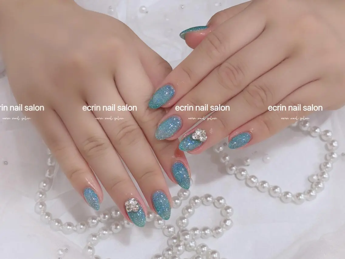 ネイル フラッシュネイル キラキラネイル 韓国ネイル マグネットネイル ワンホンネイル ハンドネイル ハンドケア ecrin nail 錦糸町(るい)のネイルデザイン