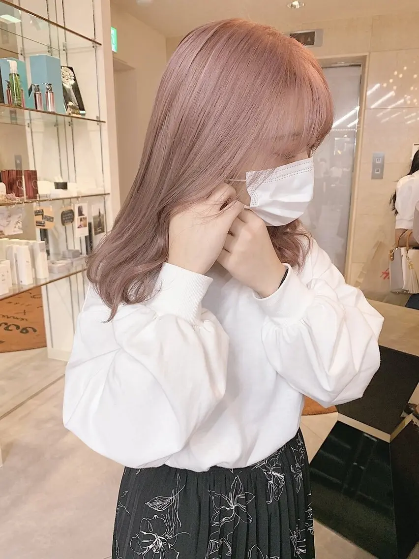 💫透明感抜群💫【ブリーチ➕カラー➕カット】の写真