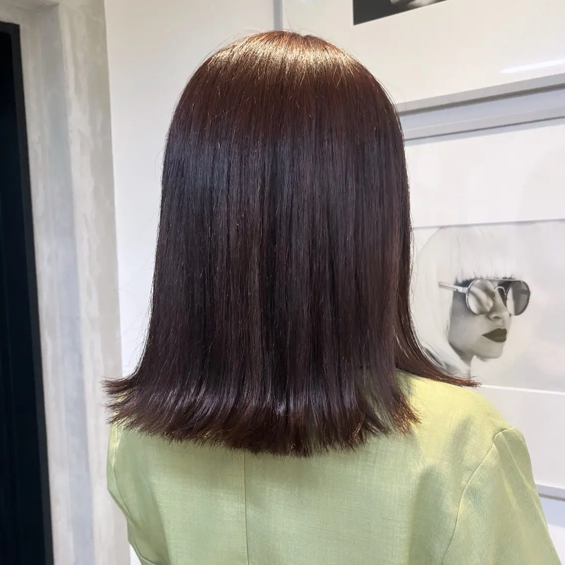 ミディアム カラー ベージュカラー ブラウンカラー ブラウンベージュ ショコラブラウン 透明感カラー ヘアカラー トリートメント ヘッドスパ ヘアセット カジュアルを女っぽく 𝗮𝘆𝗮𝗰𝗼のヘアスタイル