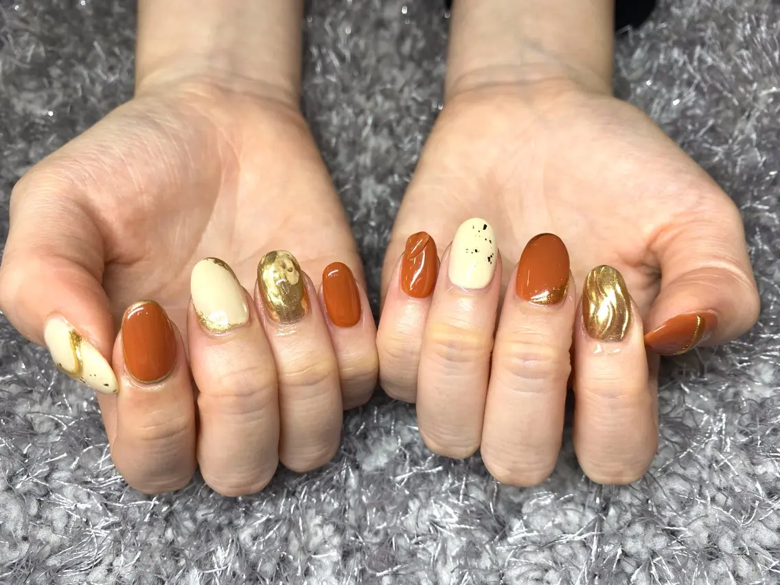 ネイル 隠れ家サロン あたしンちのネイルデザイン