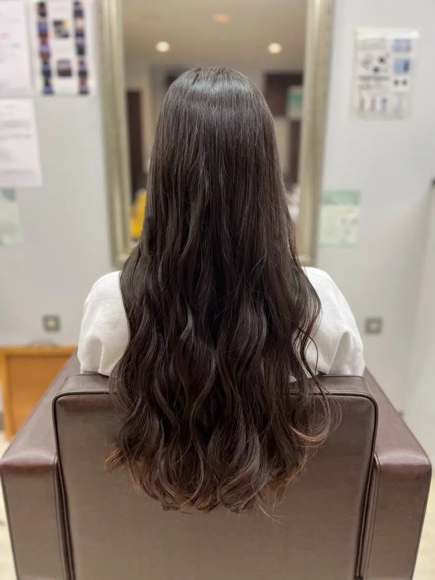 ロング 産休の為お休みです! 小島凜のヘアスタイル