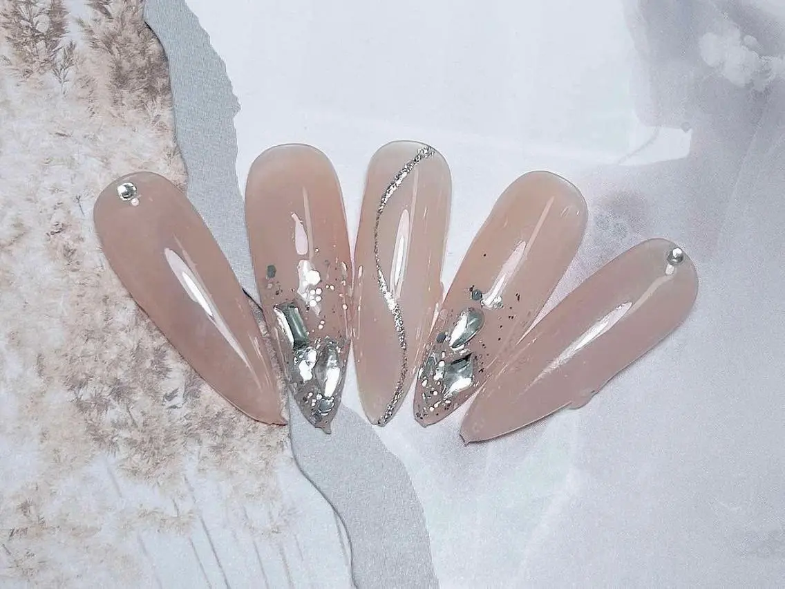 ネイル ハンドネイル k.bi nailsalonのネイルデザイン