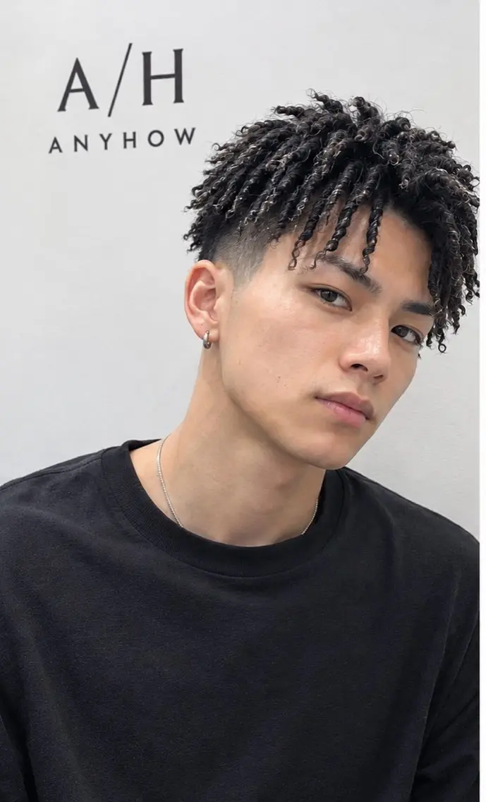 ミディアム パーマ メンズ ミディアムパーマ フェードカット メンズパーマ 池田達也anyhow /店長のヘアスタイル