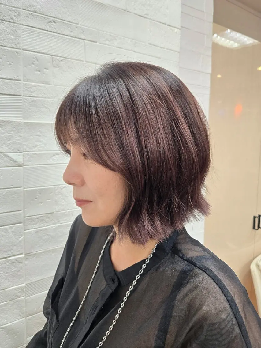 ショート ボブレイヤー ボブ レイヤーカット 外ハネヘア カット トリートメント 小筆 耀のマツエク・マツパデザイン