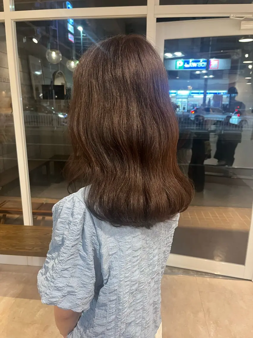 ミディアム カラー ブラウンカラー チョコレートブラウン カット ヘアカラー トリートメント 椙山 沙南子のヘアスタイル