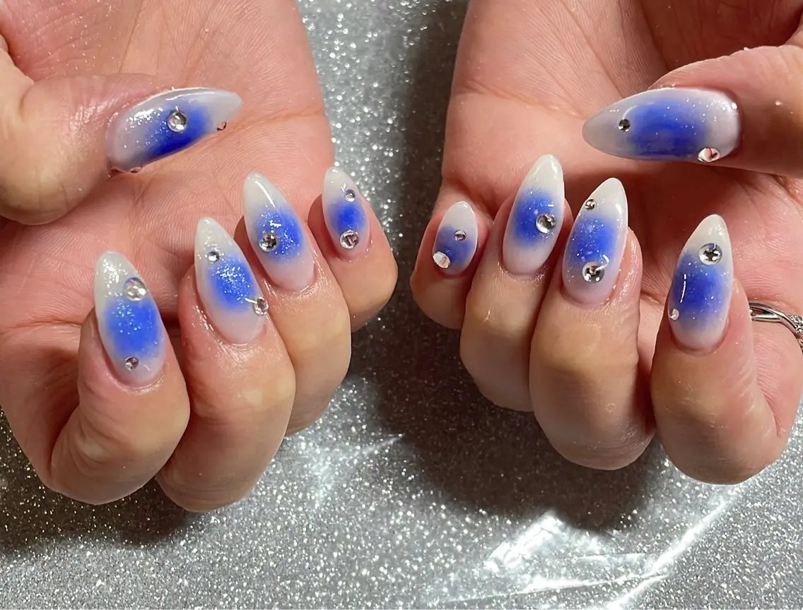ネイル ハンドネイル VIERU 🌈🎀💖のネイルデザイン