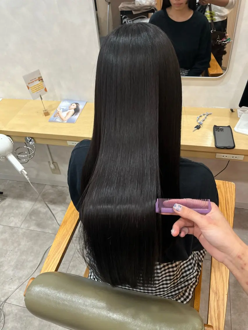 ロング カラー 髪質改善 レイヤーカット トリートメント 酸性ストレート カット ヘアカラー トリートメント 髪質改善/レイヤー/ ボブ/磯野史歩のヘアスタイル