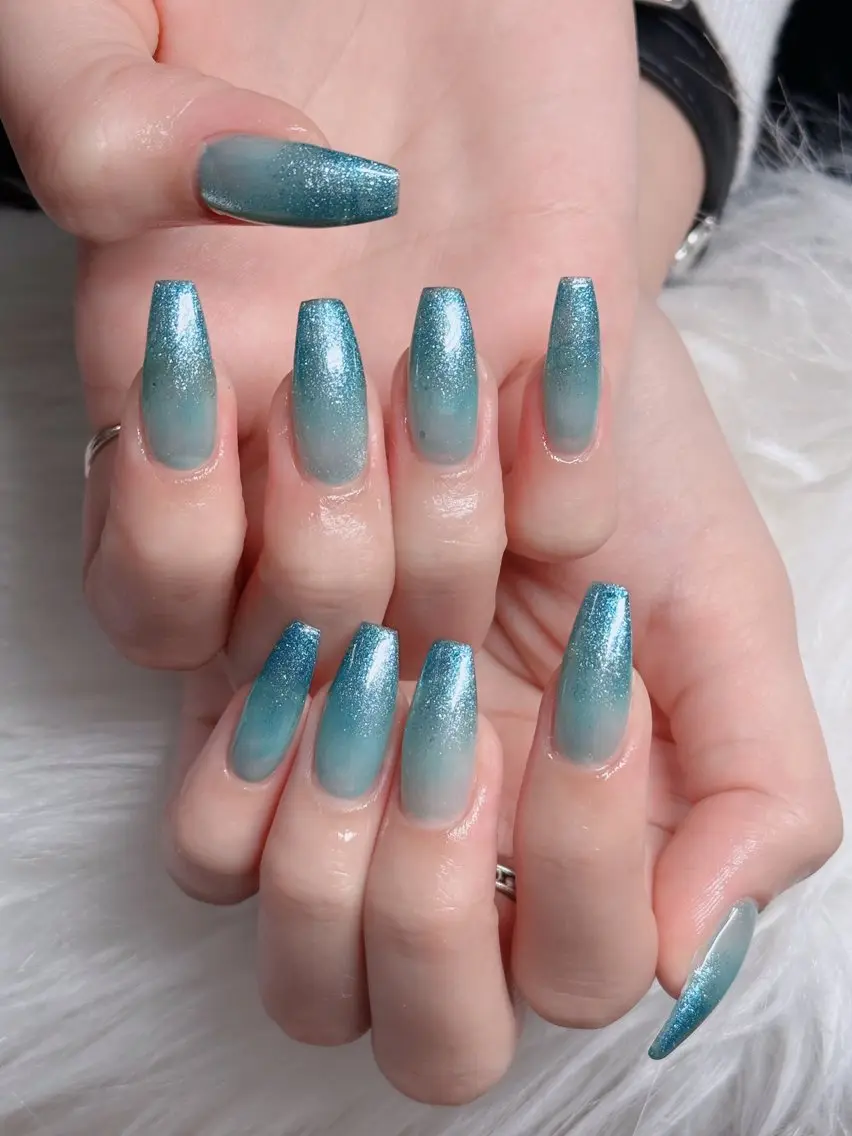 ネイル オーロラネイル フレンチネイル ジェルネイル ハロウィン キラキラネイル ハンドネイル H.baby Nail Salonのネイルデザイン