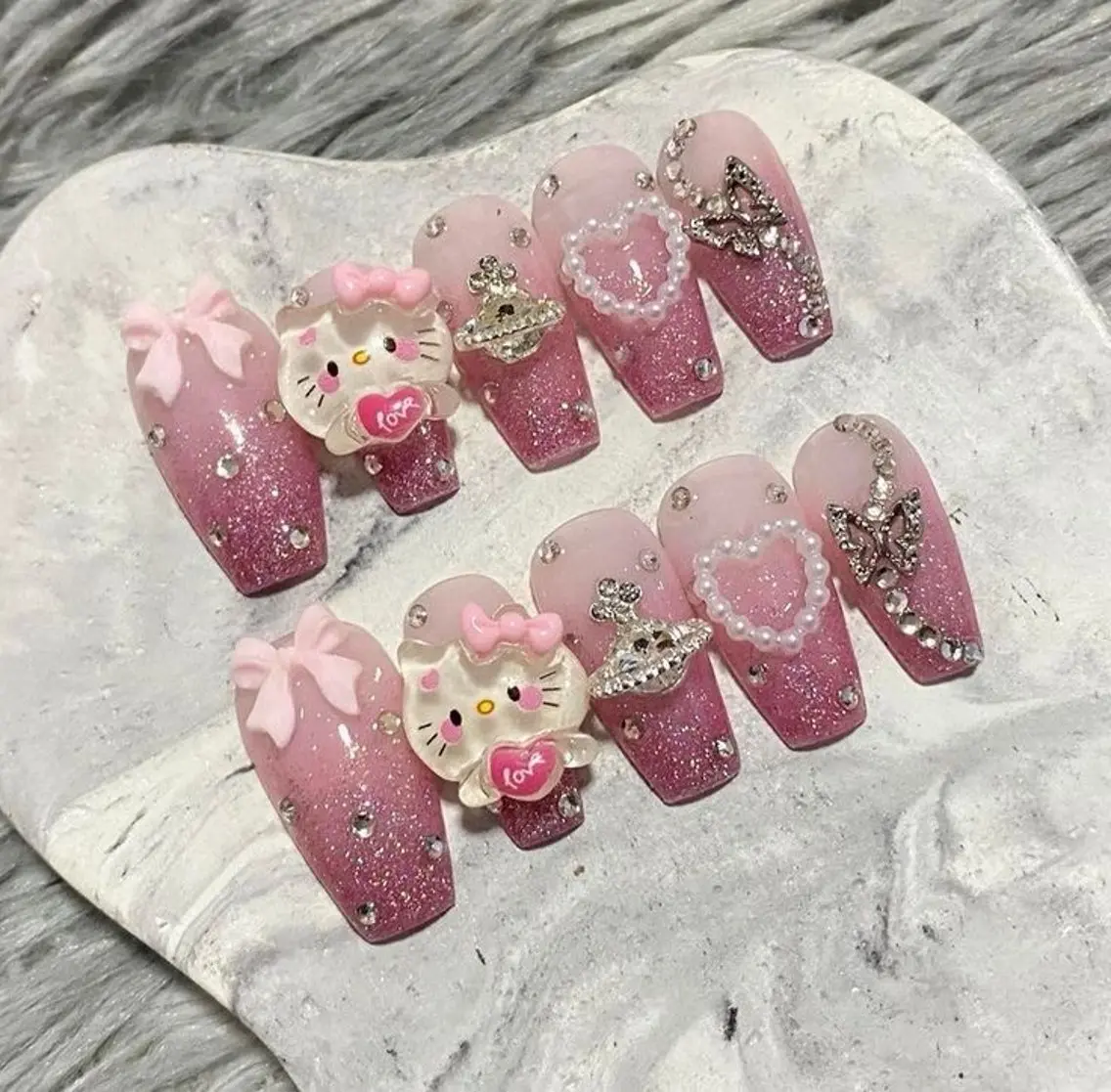 ネイル マグネットネイル ミラーネイル ピンク スカルプネイル 冬ネイル Lee Nailsのネイルデザイン