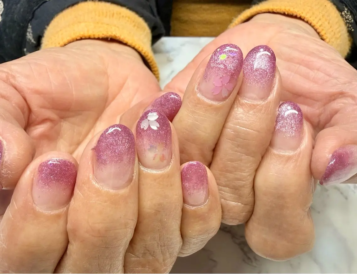 ネイル アートネイル チークネイル フラッシュネイル フラッシュマグ フレンチネイル Mai’s nailのネイルデザイン