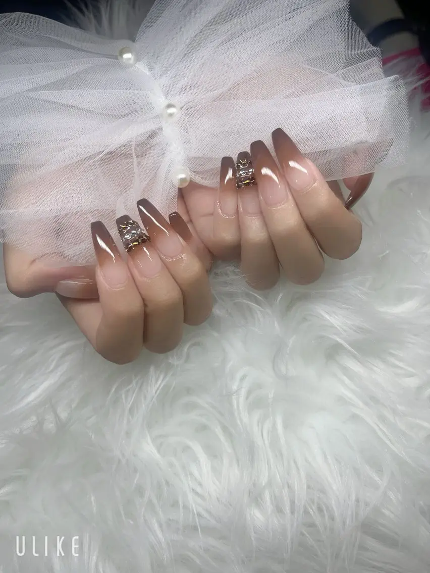 ネイル ハンドネイル YOLO NAILのネイルデザイン