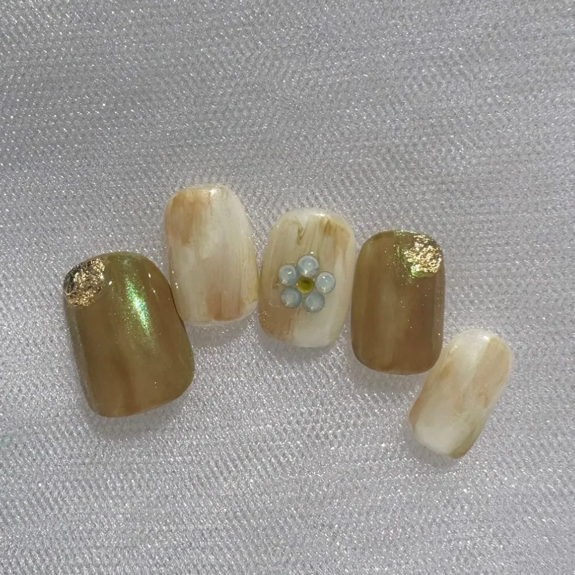 ネイル クリアネイル フラワーネイル 氷ネイル・うるうるネイル 韓国ネイル ミラーネイル 🪞KAPE NAIL 🪞のネイルデザイン