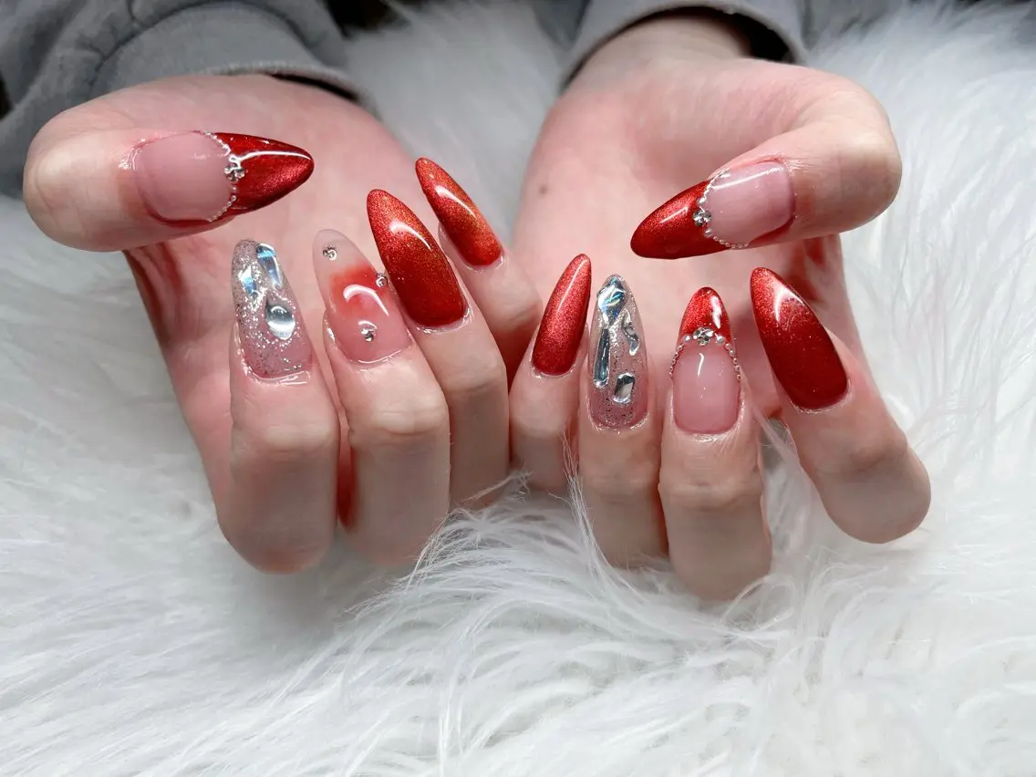 ネイル オーロラネイル フレンチネイル ガラスフレンチ ロングネイル マグネットネイル ハンドネイル XIMINANAIL SALON堀江店のネイルデザイン
