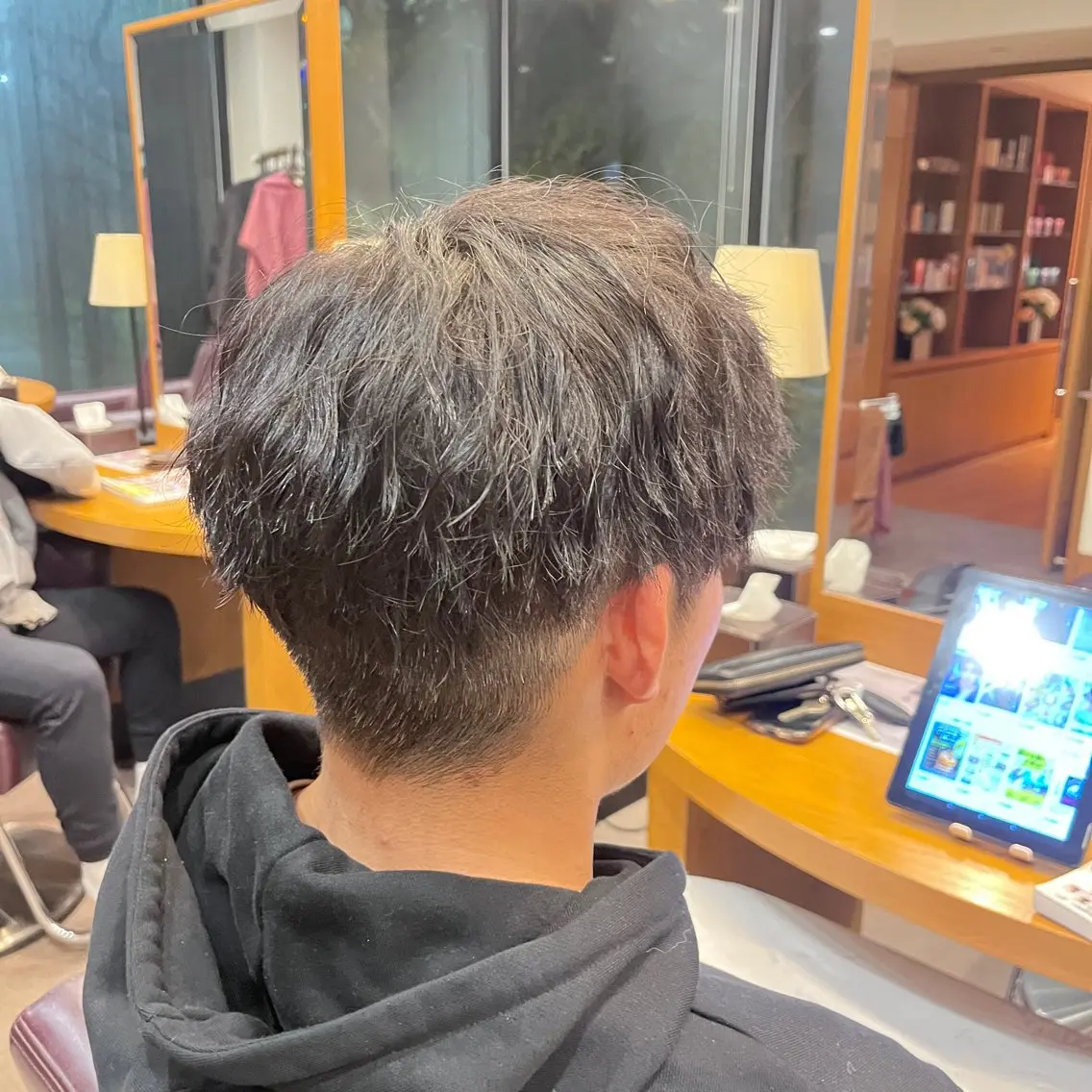 ショート カラー パーマ カット パーマ SOUPLE 土谷優乃のヘアスタイル