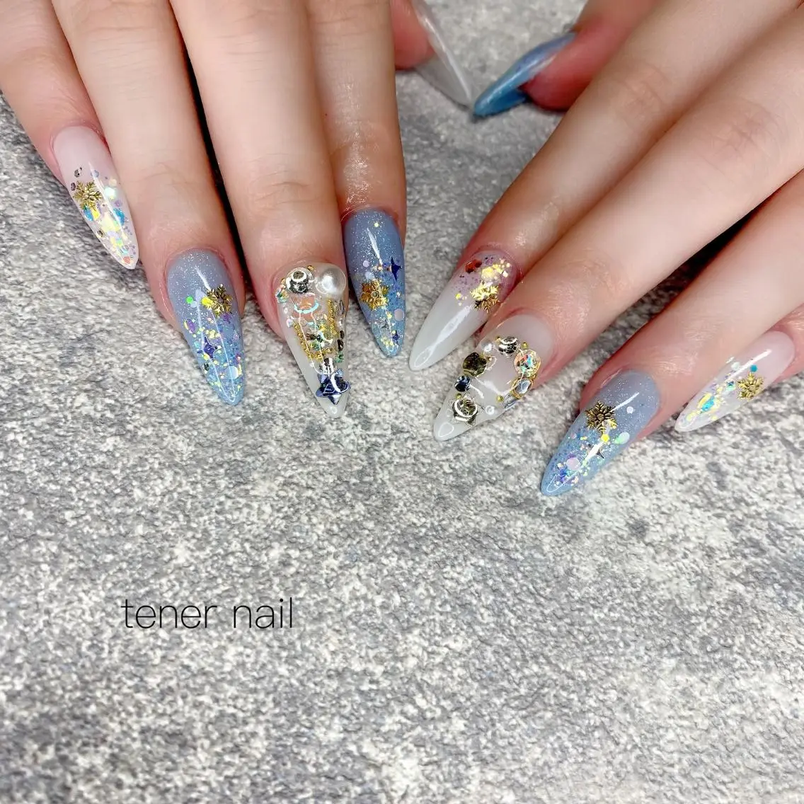 ネイル ブルー ホワイト 冬ネイル クリスマス テネルネイル tener nailのネイルデザイン