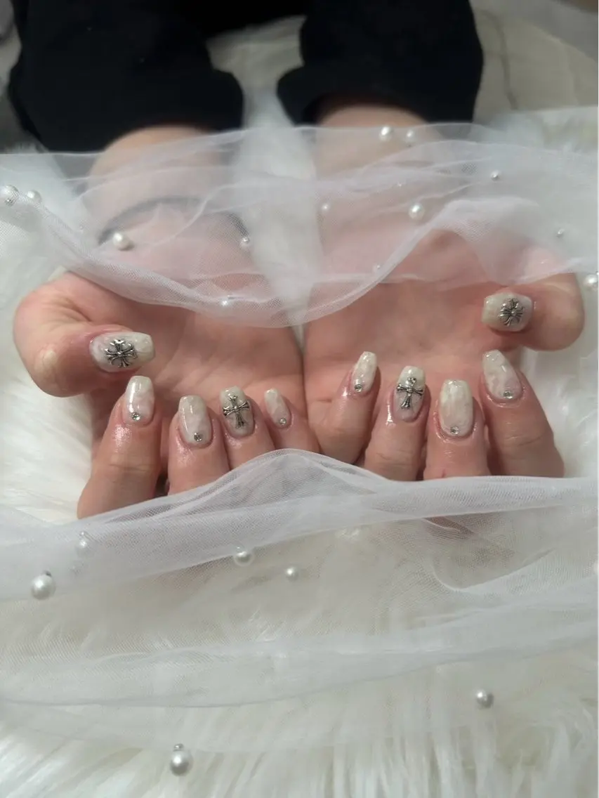 ネイル 長さ出し フットネイル ジェルネイル 韓国ネイル マグネットネイル #Amin nail salonのネイルデザイン