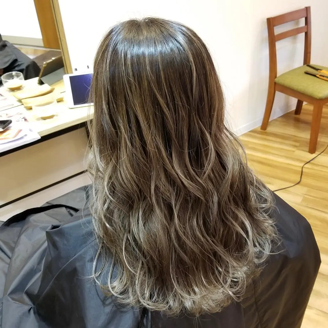 セミロング レイヤーカット 🍀favori🍀 kanekoのヘアスタイル