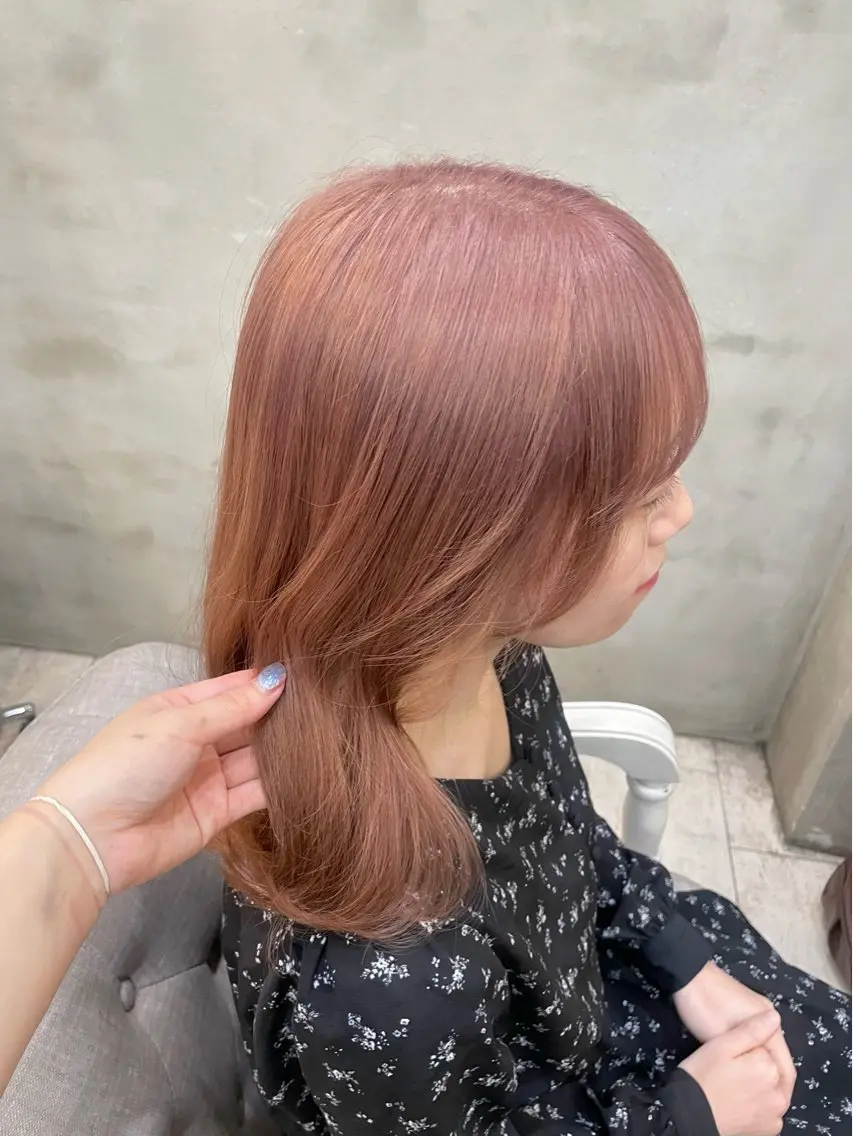 ミディアム カラー ブリーチ 透明感カラー ピンクカラー 吉祥寺/ヘアセット/ ピンク🫧亜海のヘアスタイル
