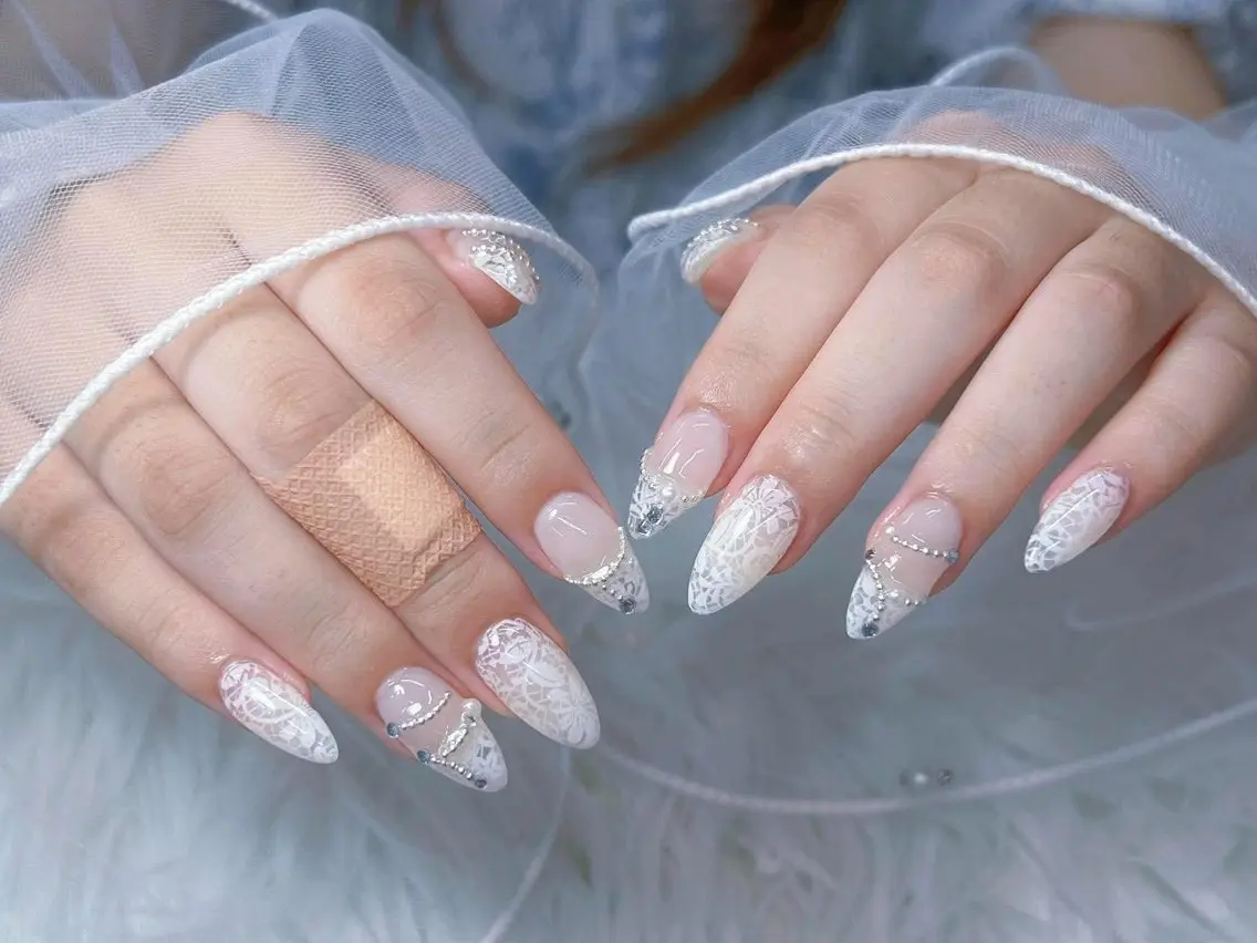 ネイル AURA NAIL🎀💅のネイルデザイン