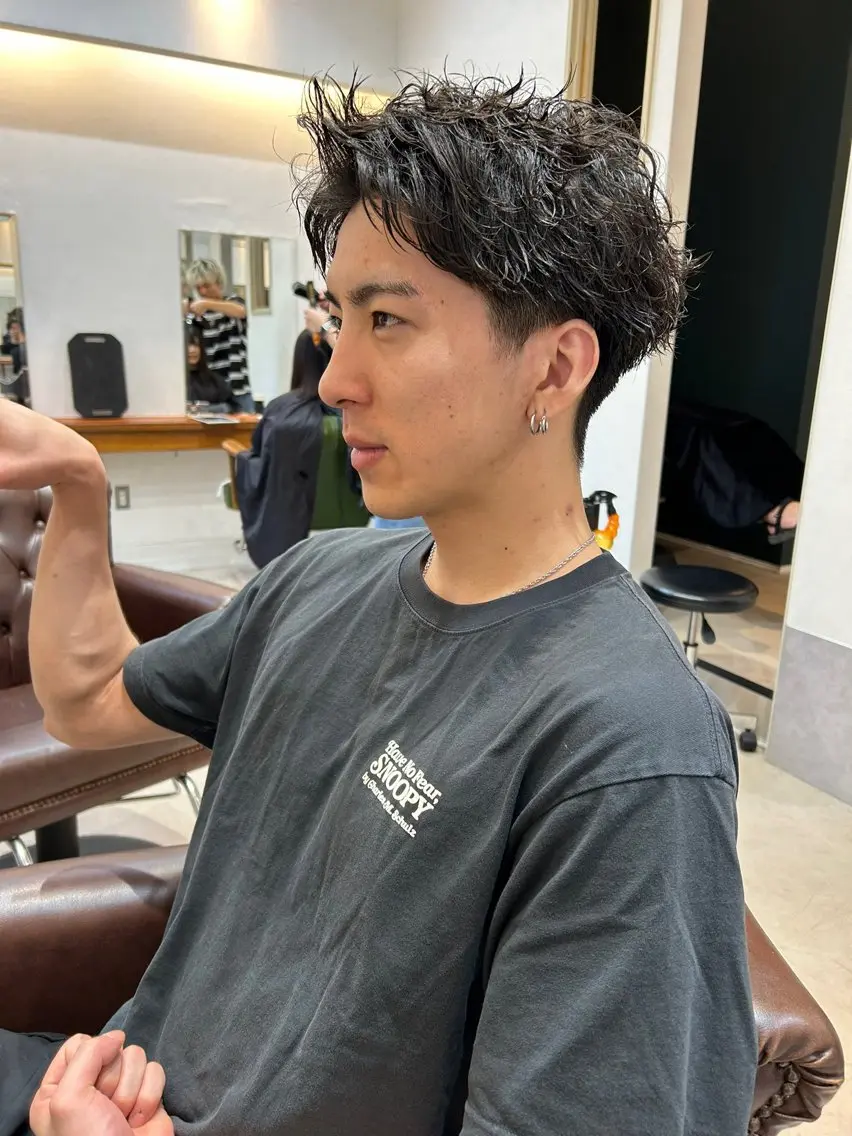 ショート パーマ メンズ フェザーパーマ メンズパーマ カット パーマ KAZU keshiki大名のヘアスタイル