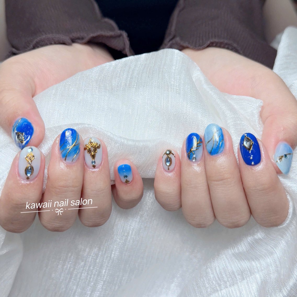 ネイル ドット フレンチネイル 韓国ネイル マグネットネイル オフィスネイル Kawaii Nail Salonのネイルデザイン