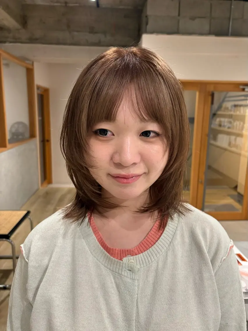ミディアム カラー ベージュカラー ブリーチ ai ㅤのヘアスタイル
