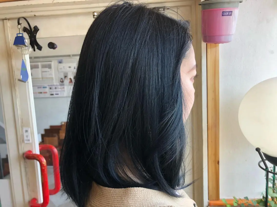 😍手触り最高😍ツヤカラー+カット+ダメージ防止トリートメント 男性歓迎😘新色続々登場。😍木曜カラー10%🈹引の写真