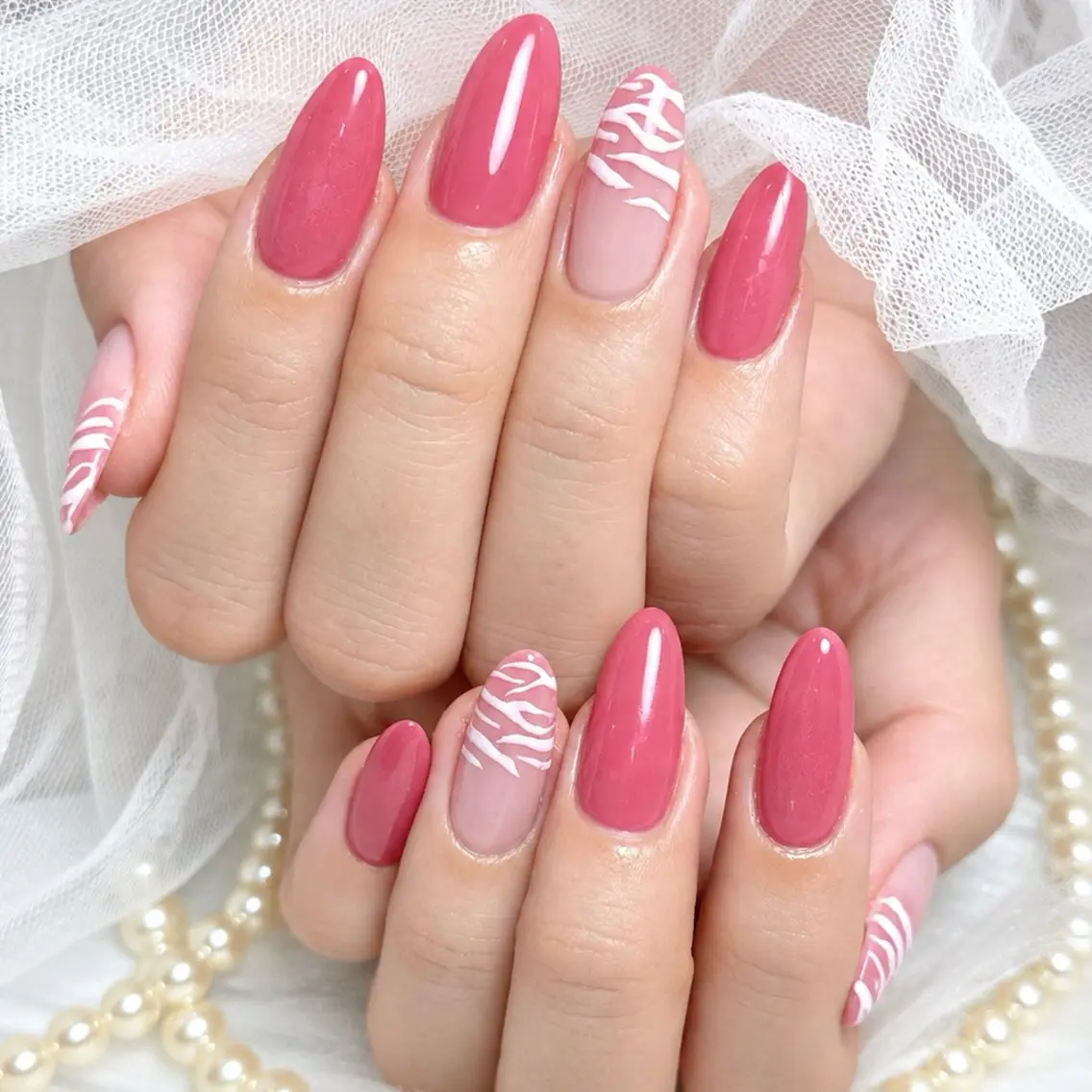セミロング ハンドネイル Conjunim MAMI🎀✨のネイルデザイン