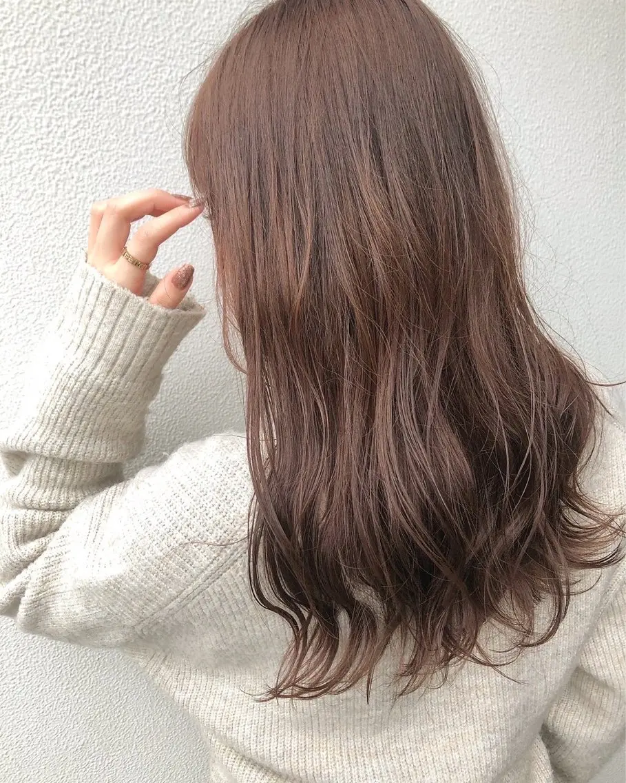 ロング カラー ヘアカラー 鈴木 紅寧のヘアスタイル