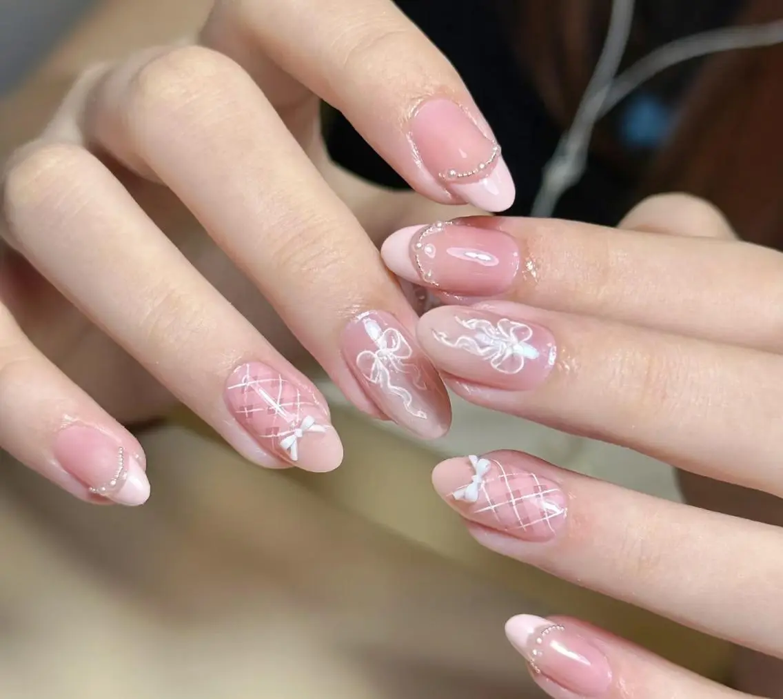 ネイル ハンドネイル ハンドケア 🍑 momo_nailのネイルデザイン