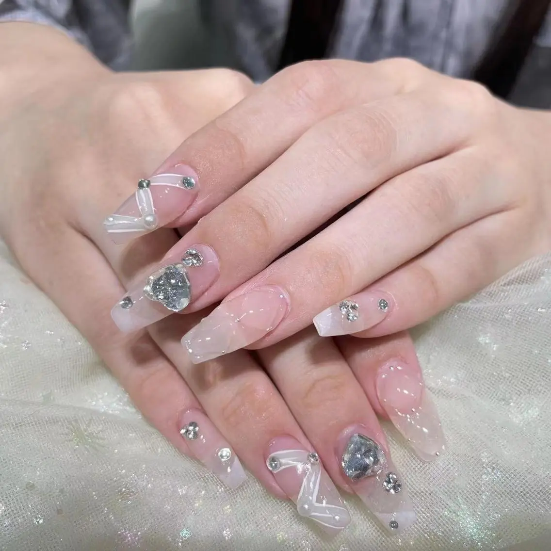 ネイル ネイルチップ Queen‘s なんのネイルデザイン