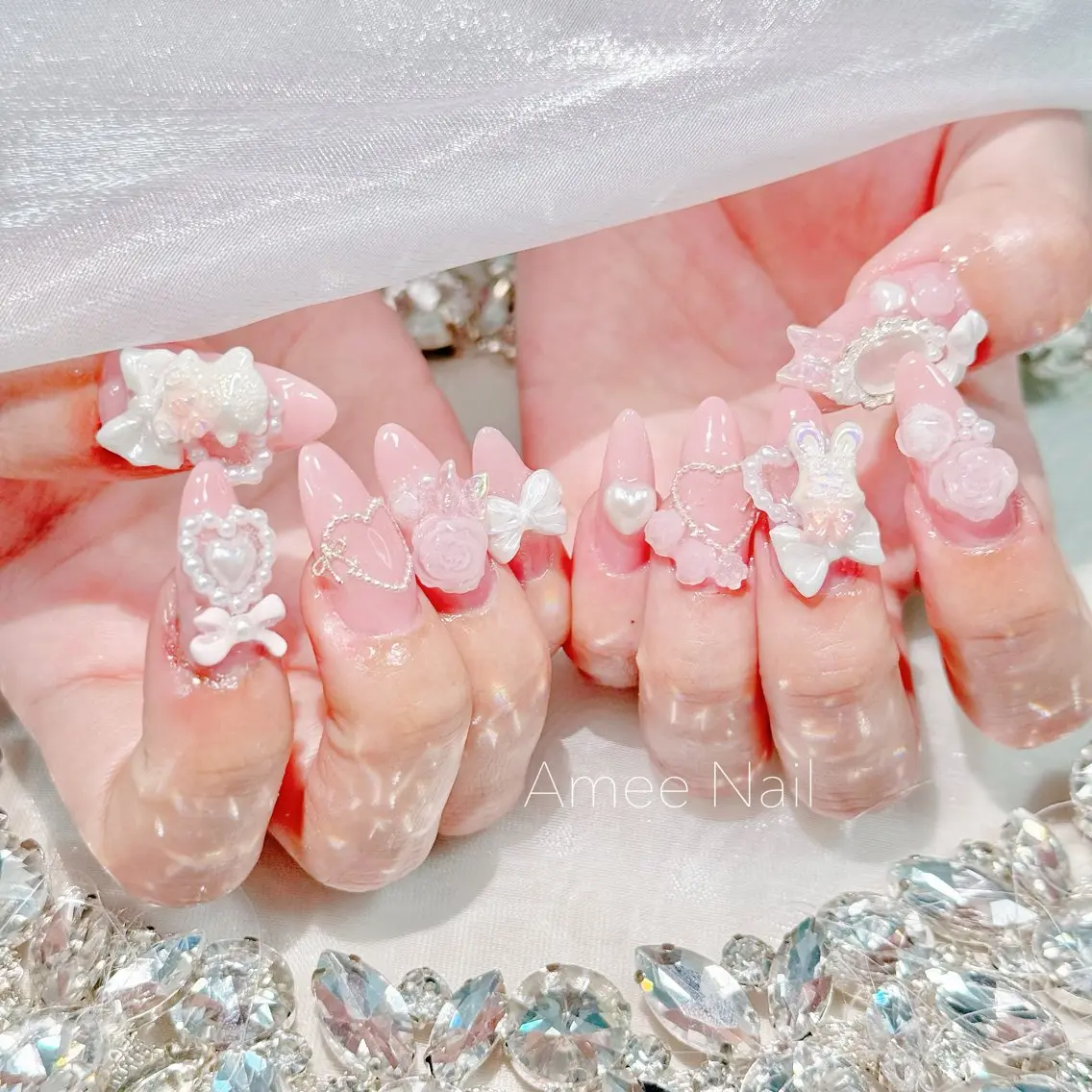 ネイル 成人式 ロングネイル マグネットネイル 大理石ネイル(マーブル) リボン ハンドネイル Amee Nail Salonのネイルデザイン