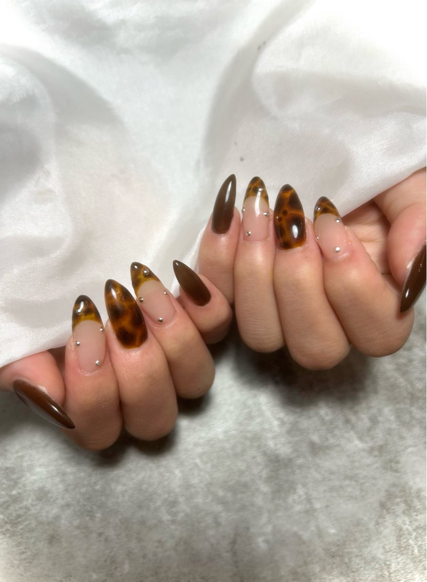 ロング ハンドネイル pas á pas 🩵💛minoriのネイルデザイン