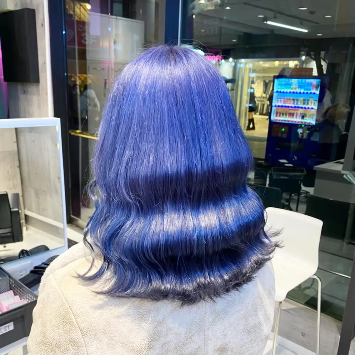 ミディアム カラー ヘアアレンジ アッシュ アッシュグレー アッシュグレージュ バレイヤージュ ミストバング 似合わせヘア💎 Ÿutóのヘアスタイル