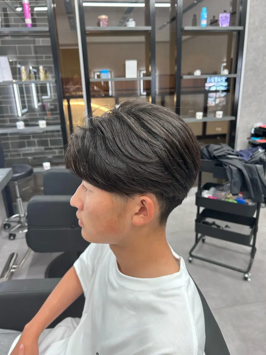 ショート カラー パーマ メンズ 縮毛矯正 ニュアンスパーマ カット 縮毛矯正 メンズ特化 👑YUTAのヘアスタイル