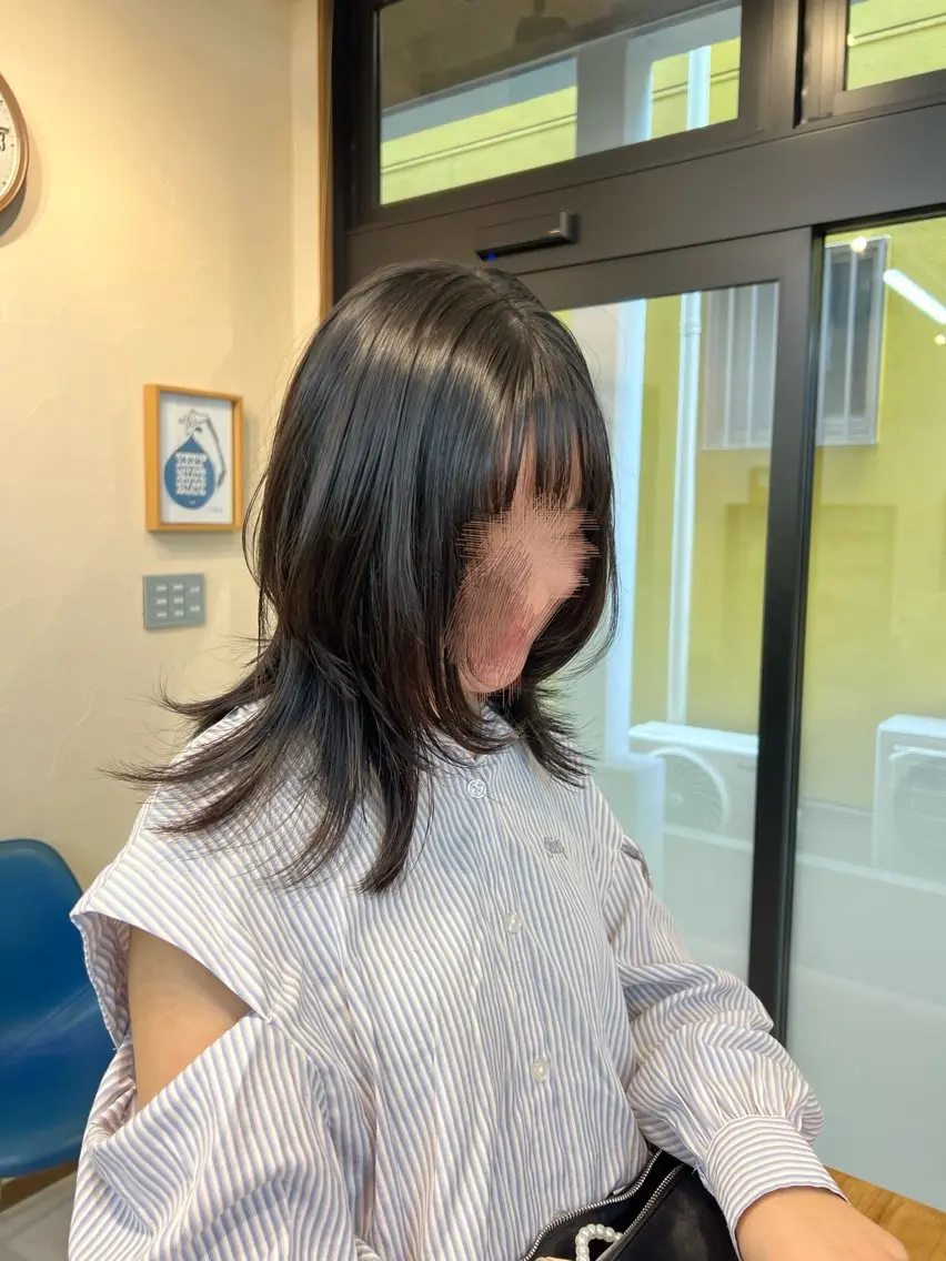 ミディアム ハッシュカット 石黒 理々花のヘアスタイル